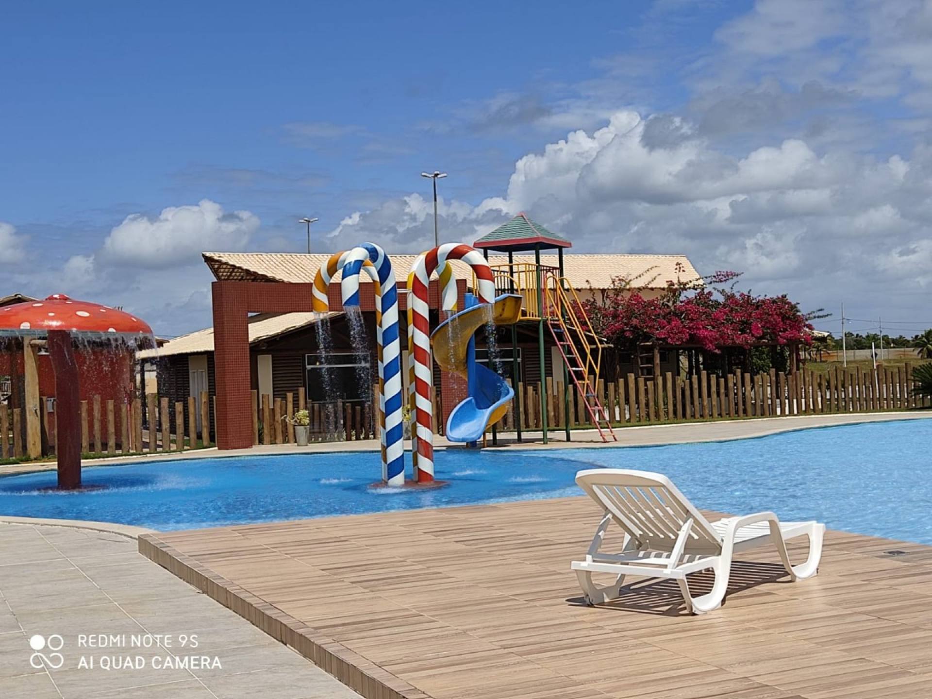 Vendo Lote no Condomínio Meridiem Praia Mar - Estância-Se.