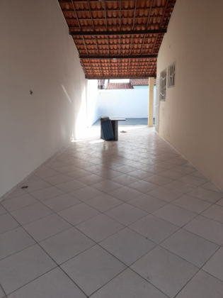 Casa à Venda no Conjunto Franco Freire I – Aruana