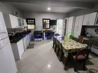 Casa à venda na Farolândia