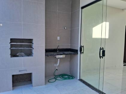 Excelente Casa 3/4 em condomínio - L.C