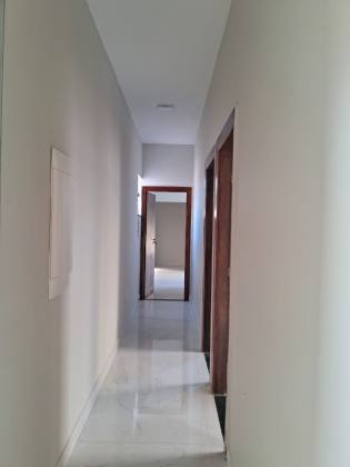 Excelente Casa 3/4 em condomínio - L.C