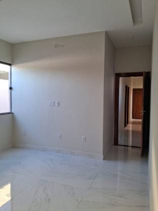 Excelente Casa 3/4 em condomínio - L.C