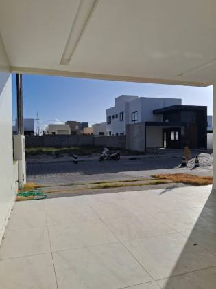 Excelente Casa 3/4 em condomínio - L.C