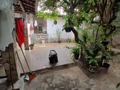 Casa de Com Área Verde Privativa no Suíça