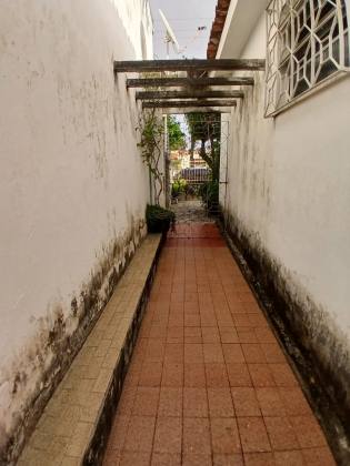 Casa de Com Área Verde Privativa no Suíça