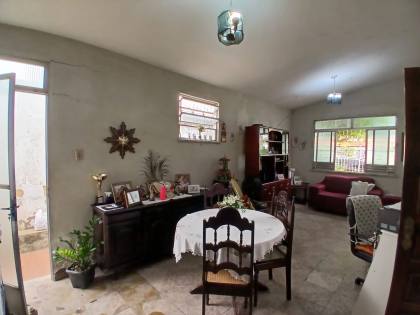 Casa de Com Área Verde Privativa no Suíça