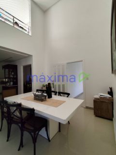 Casa duplex à venda no Condomínio Biratan Carvalho