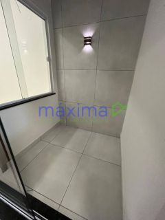 Linda casa com 2/4 sendo 1 suíte