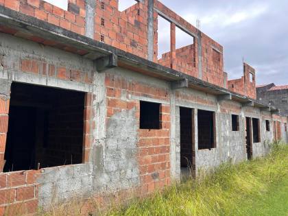 Ótima oportunidade de negócio! Terreno com 20 apartamentos em fase de acbamento!