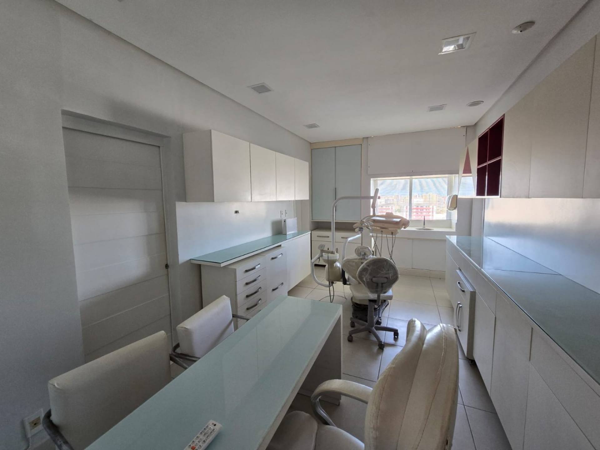 Vende-se DUAS Salas Comerciais no Centro Odontológico – Tobias Barreto