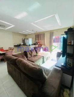 Ótima oportunidade! Casa grande 5/4, localização privilegiada!