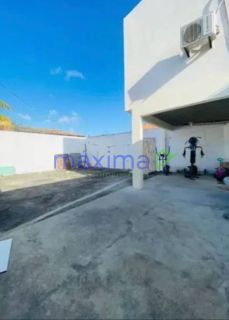 Ótima oportunidade! Casa grande 5/4, localização privilegiada!
