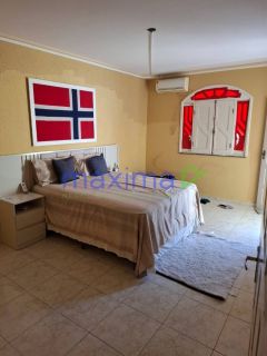 Casa Para Vender com 10 quartos 2 suítes no bairro Farolândia em Aracaju!