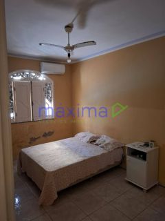 Casa Para Vender com 10 quartos 2 suítes no bairro Farolândia em Aracaju!