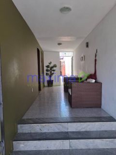 Casa Para Vender com 04 quartos 01 suítes no bairro Suíssa em Aracaju