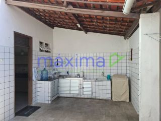 Casa Para Vender com 04 quartos 01 suítes no bairro Suíssa em Aracaju