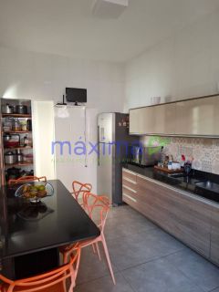 Casa Para Vender com 04 quartos 01 suítes no bairro Suíssa em Aracaju