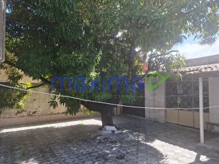 Casa Para Vender com 5 quartos 3 suítes no bairro Jabotiana em Aracaju