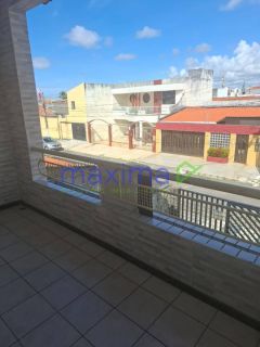 Casa Para Vender com 5 quartos 3 suítes no bairro Jabotiana em Aracaju