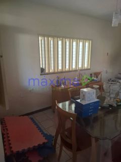 Casa Para Vender com 5 quartos 3 suítes no bairro Jabotiana em Aracaju