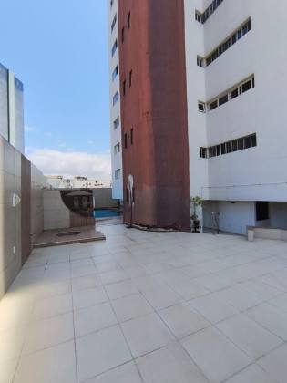 Apartamento à Venda no Edifício Olímpio Campos – Vista Deslumbrante para o Rio e Mar