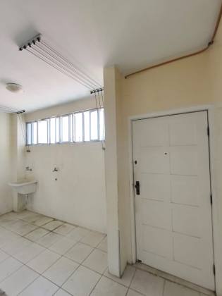 Apartamento à Venda no Edifício Olímpio Campos – Vista Deslumbrante para o Rio e Mar