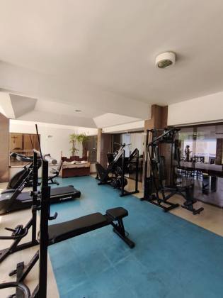 Apartamento à Venda no Edifício Olímpio Campos – Vista Deslumbrante para o Rio e Mar