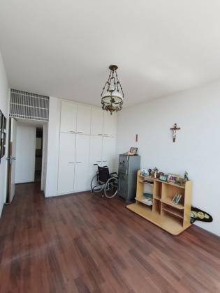 Apartamento à Venda no Edifício Olímpio Campos – Vista Deslumbrante para o Rio e Mar