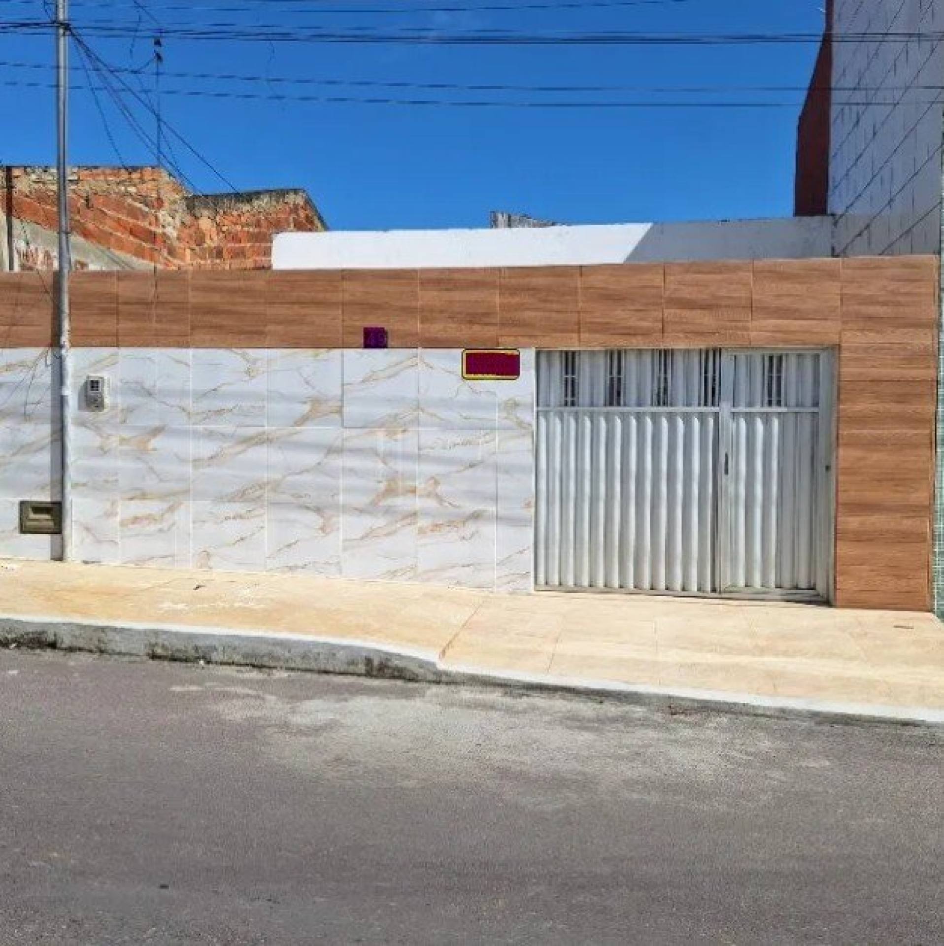 Casa à Venda no Bairro Santos Dumont