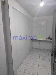 Casa de Esquina na Avenida Principal do Eduardo Gomes!