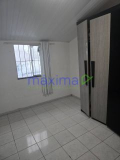 Casa de Esquina na Avenida Principal do Eduardo Gomes!