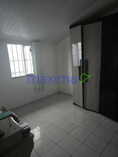 Casa de Esquina na Avenida Principal do Eduardo Gomes!