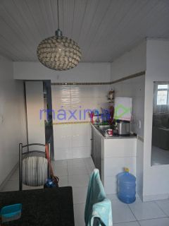 Casa de Esquina na Avenida Principal do Eduardo Gomes!