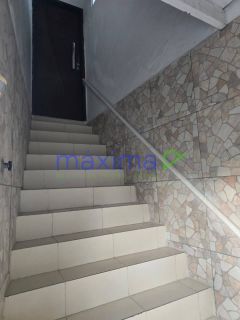 Casa de Esquina na Avenida Principal do Eduardo Gomes!