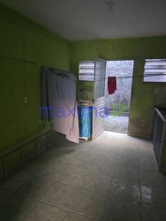 Casa de Esquina na Avenida Principal do Eduardo Gomes!