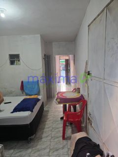 Casa de Esquina na Avenida Principal do Eduardo Gomes!