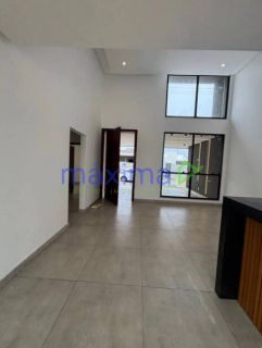 Casa à Venda no Condomínio Maluí Residence