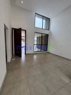 Casa à Venda no Condomínio Maluí Residence