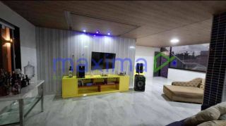 Oportunidade Única no Bairro Luzia! Casa sofisticada