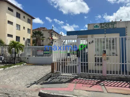 Apartamento para Alugar, 3 quartos Semimobiliado - Marivan