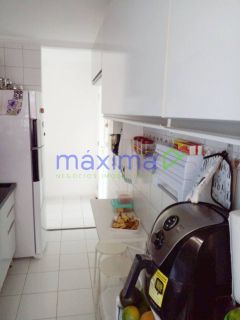 OPORTUNIDADE LINDO APARTAMENTO no Bairro Luzia