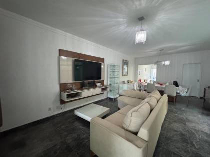 Linda Casa à Venda no Suissa - Excelente Localização