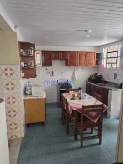 CASA AMPLA E BEM LOCALIZADA NO SANTO ANTÔNIO