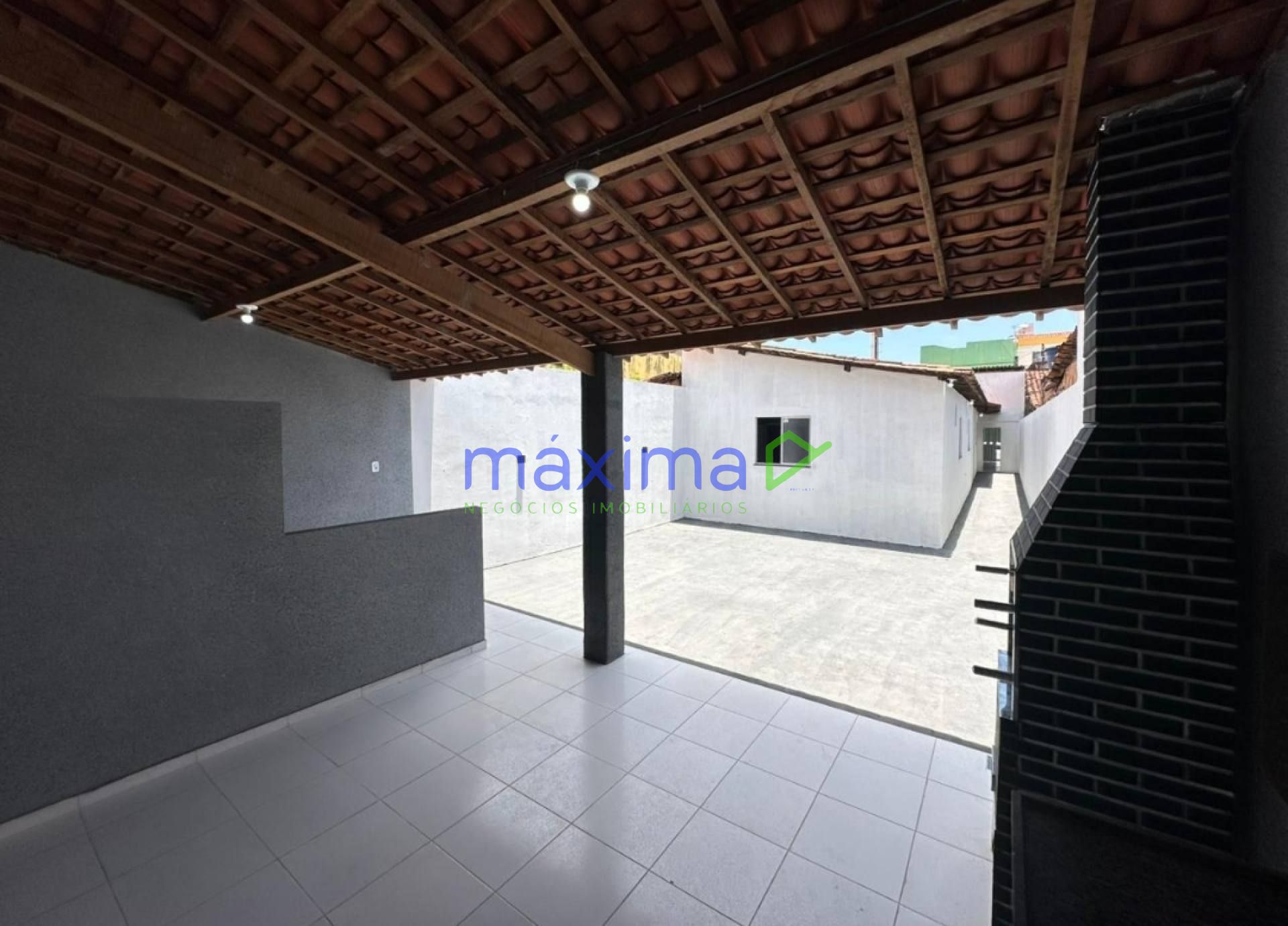 CASA INCRÍVEL NO BUGIO! RECÉM REFORMADA E DESOCUPADA