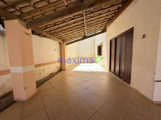 Casa à Venda c/ 8 suítes Frente Mar - Atalaia Nova