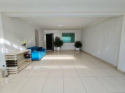 Casa à venda no Residencial Recanto Das Mangabeiras.