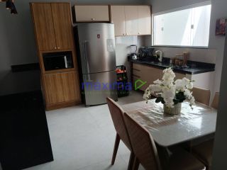 Casa à venda no Luar da Barra