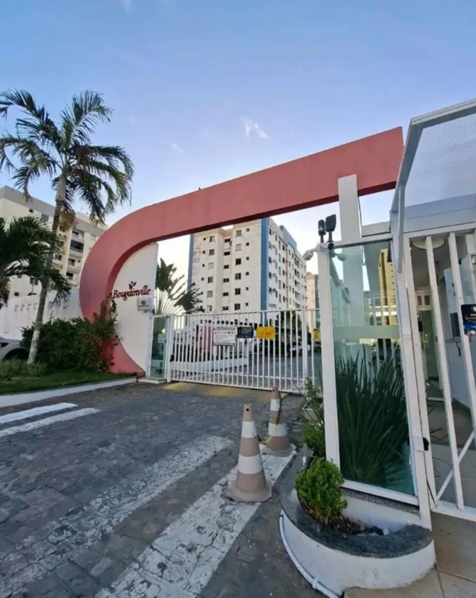 BOUGAINVILLE RESIDENCE