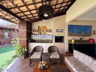 Casa de Alto Padrão à Venda no Condomínio Maria Rezende Machado