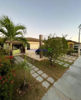 Casa à venda no Condomínio Alameda do Sol